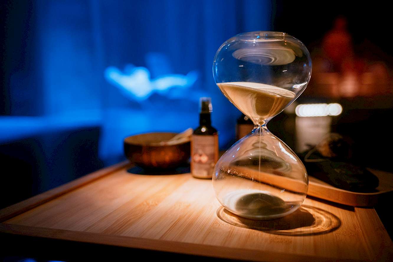 8 miliard lid&iacute; hoř&iacute;, foto Jan Hrom&aacute;dko