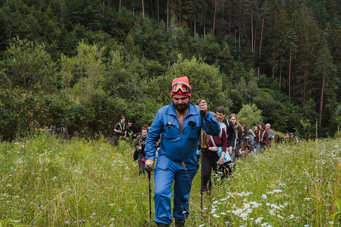 Andrea Kalinov&aacute;, M&aacute;ria Novotn&aacute; a dočasn&yacute; lyžiarsky oddiel: Archeol&oacute;gia zimy, foto Katar&iacute;na Zvolensk&aacute;