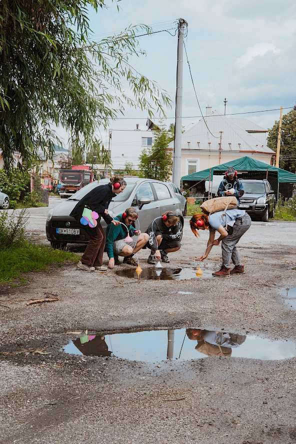 Lenka Ingeliov&aacute;: Mikrozvukov&aacute; prech&aacute;dzka, foto Katar&iacute;na Zvolensk&aacute;